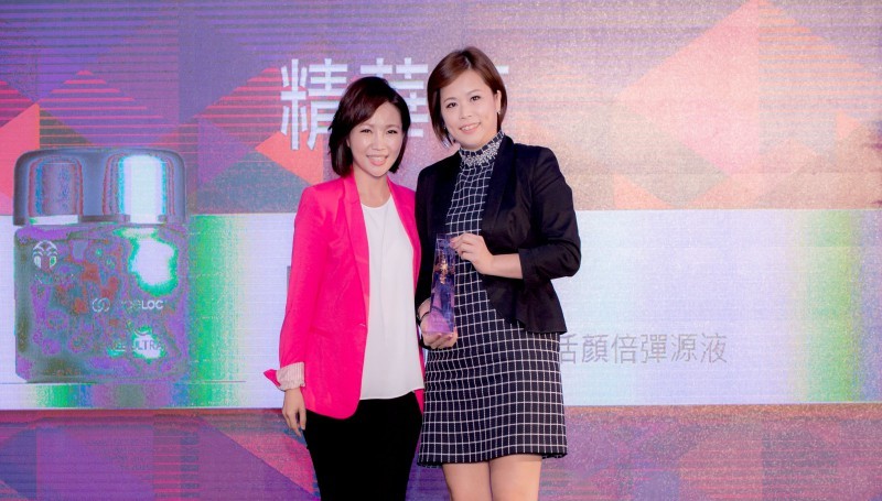 NU SKIN活顏倍彈源液榮獲FASHIONGUIDE|YAHOO百萬評鑑美妝賞TOP1年度評鑑獎